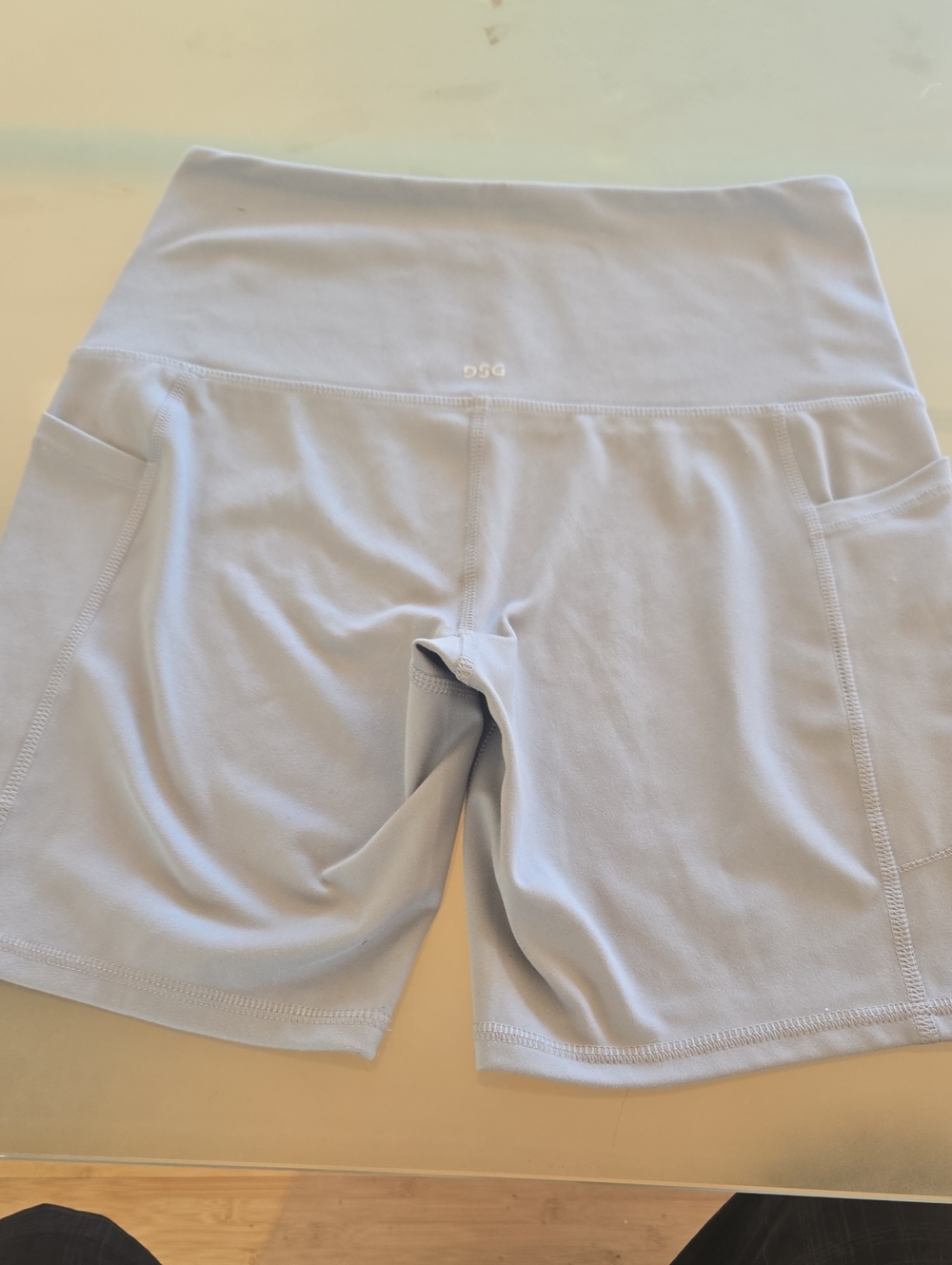 DSC High-Rise Light Gray Workout Shorts with Pockets